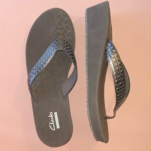 Clarks Metallic Wedge Thong Sandals